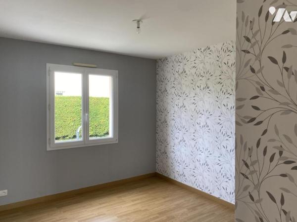 Andard, Maison de type 7 avec garage et jardin