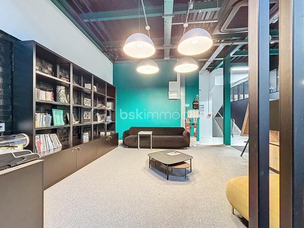 Local d'activités de 1 765 m²