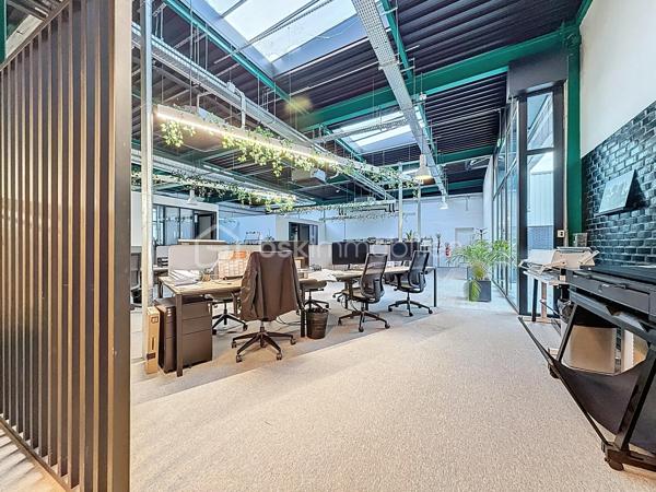 Local d'activités de 1 765 m²