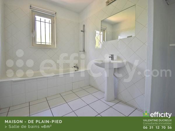 Maison
         5 pièces
        - 96 m² 295 000 € *