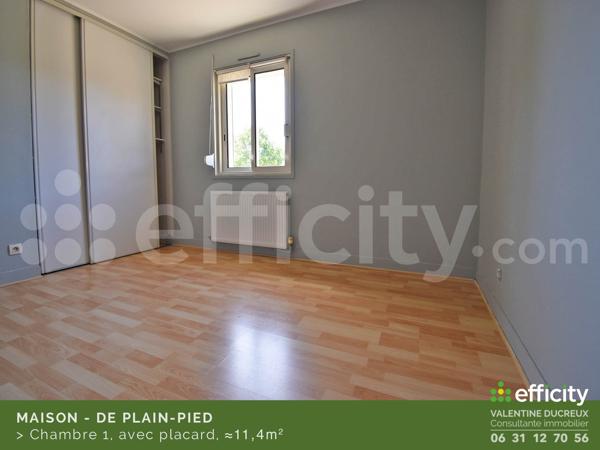 Maison
         5 pièces
        - 96 m² 295 000 € *