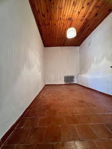 Au cœur du centre historique de Lauris.