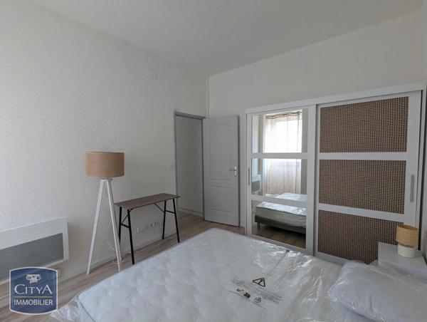 Appartement à louer 2 pièces 39.52m² Carcassonne (11000)