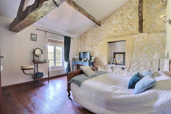 Maison 10 pièces - 373 m²