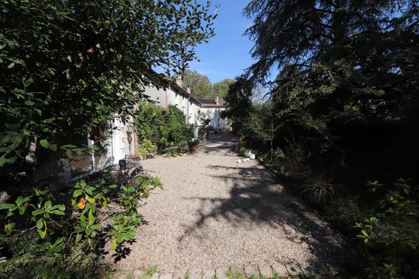 Maison 10 pièces - 373 m²