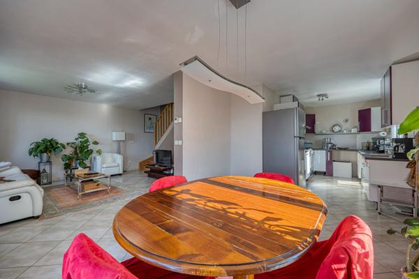 Maison familiale 6 pièces avec jardin, terrasse et sous-sol aménagé - POISY