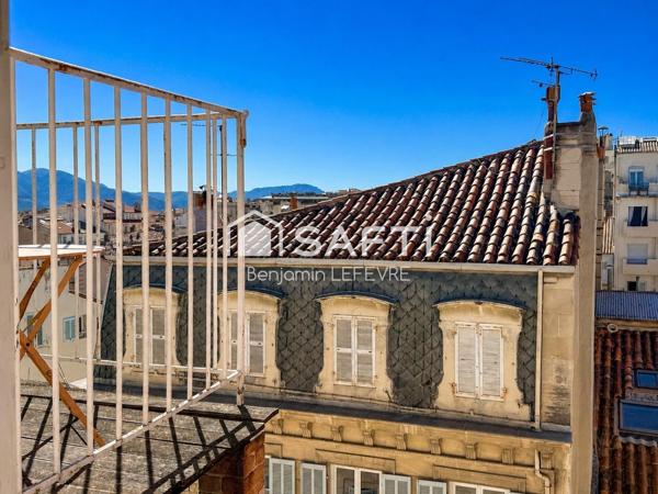 RUE ST JACQUES T2 DERNIER ÉTAGE ASCENSEUR BALCON