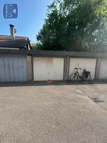 Parking à louer Grenoble (38100)