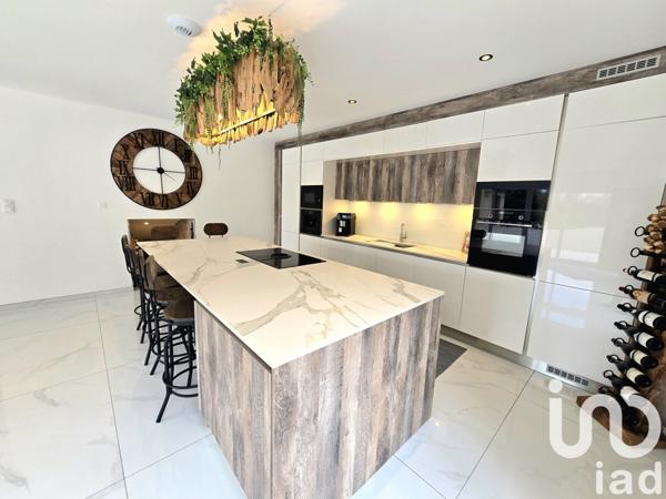 Maison à vendre 5 pièces 183 m² Les Abrets en Dauphiné