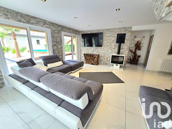 Maison à vendre 5 pièces 183 m² Les Abrets en Dauphiné