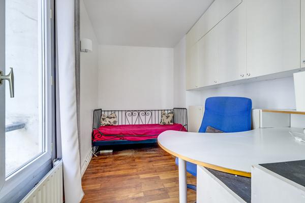 Loft 3 pièces 79 m2 - Batignolles