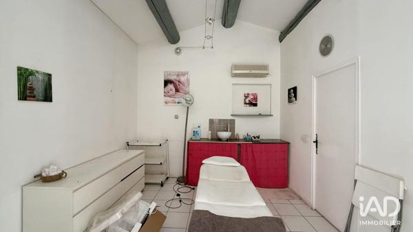 Location local d’activité 46 m² Robion