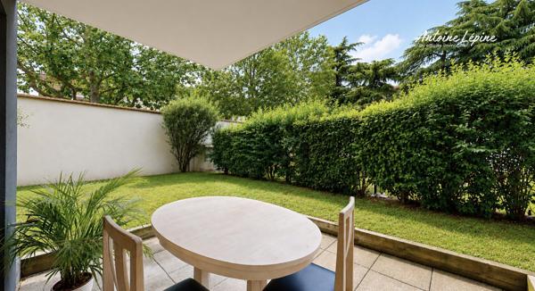 Appartement
         2 pièces
        - 41 m² Exclusivité 140 000 € *