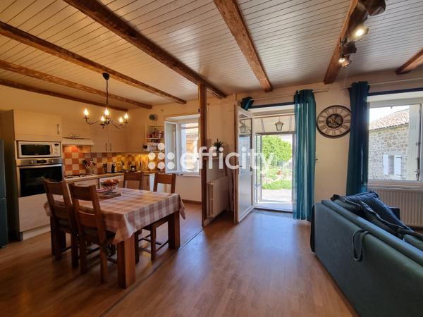 Maison
         5 pièces
        - 121 m²
