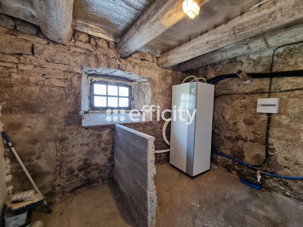 Maison
         5 pièces
        - 121 m²