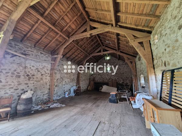 Maison
         5 pièces
        - 121 m²
