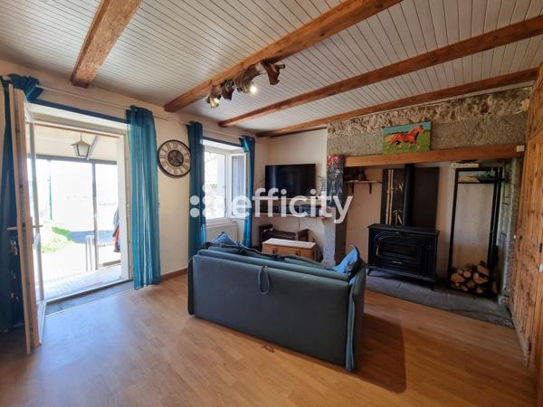 Maison
         5 pièces
        - 121 m²