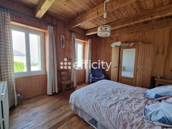 Maison
         5 pièces
        - 121 m²