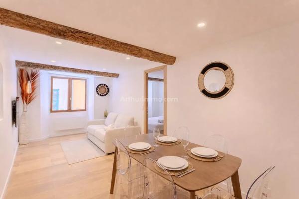 Vente                                                      Appartement
                        
                     3 pièces                      68 m2                     à Nice