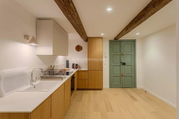 Vente                                                      Appartement
                        
                     3 pièces                      68 m2                     à Nice
