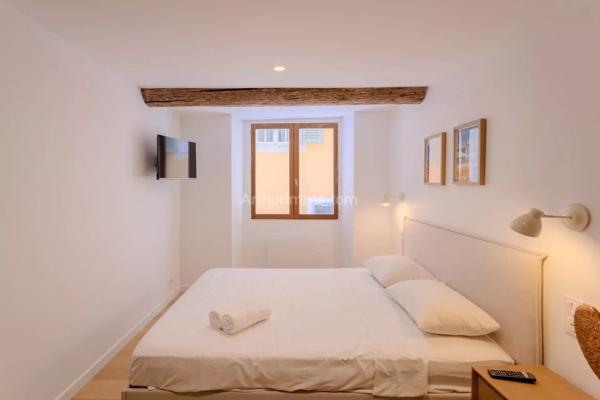Vente                                                      Appartement
                        
                     3 pièces                      68 m2                     à Nice