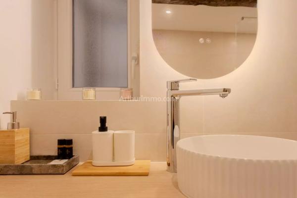 Vente                                                      Appartement
                        
                     3 pièces                      68 m2                     à Nice