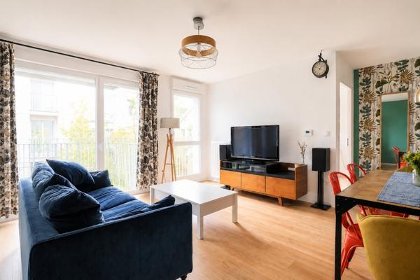 Appartement
         4 pièces
        - 86 m² Exclusivité 325 000 € *