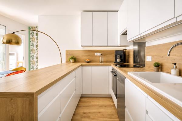 Appartement
         4 pièces
        - 86 m² Exclusivité 325 000 € *