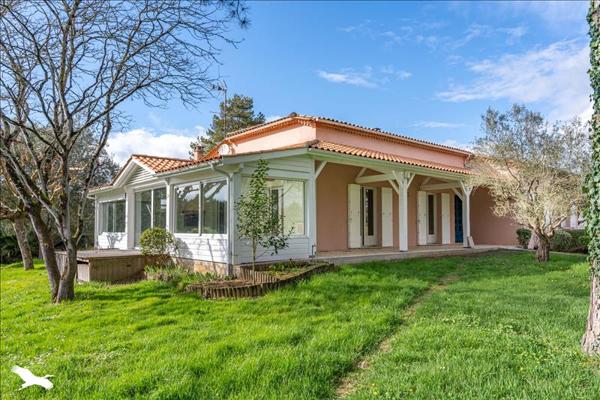 Maison à vendre |  Virazeil |  7 pièces | 210 m²