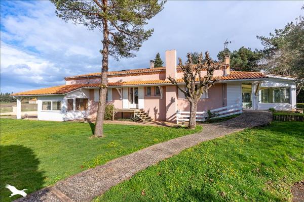 Maison à vendre |  Virazeil |  7 pièces | 210 m²