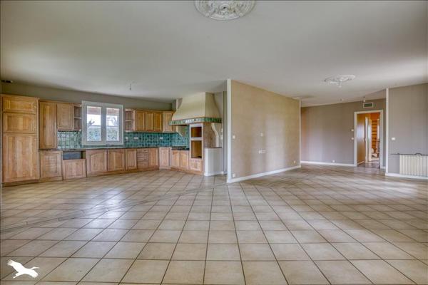 Maison à vendre |  Virazeil |  7 pièces | 210 m²