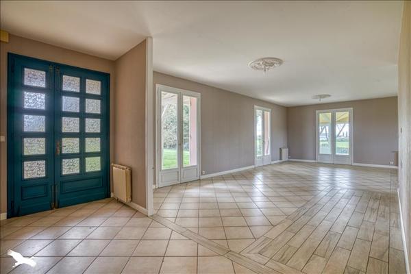 Maison à vendre |  Virazeil |  7 pièces | 210 m²