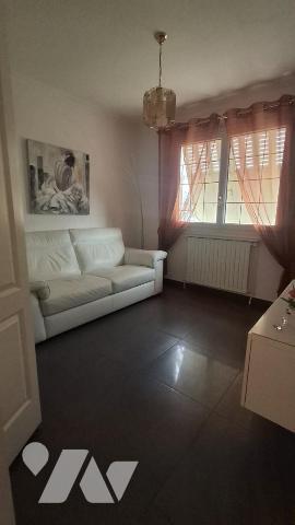 Sur la commune de DRANCY (Seine-Saint-Denis) Maison de 6 Pièces Principales