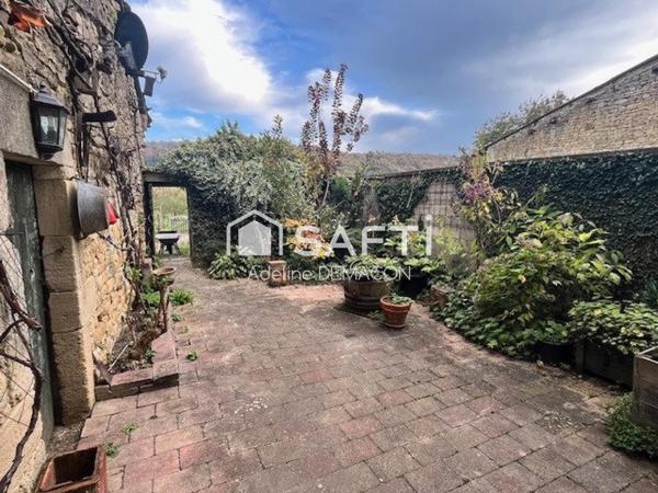 Maiosn avec jardin et grange