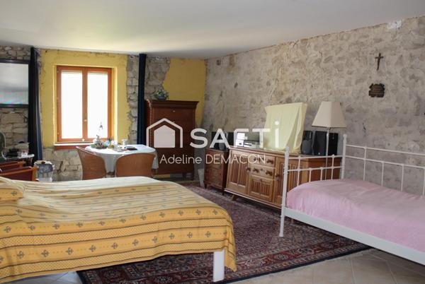 Maiosn avec jardin et grange