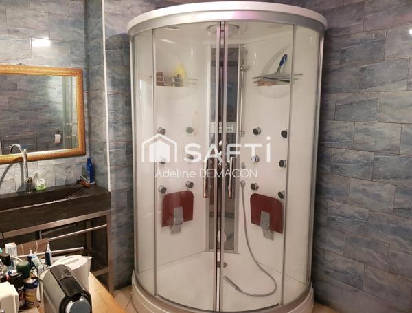 Maiosn avec jardin et grange