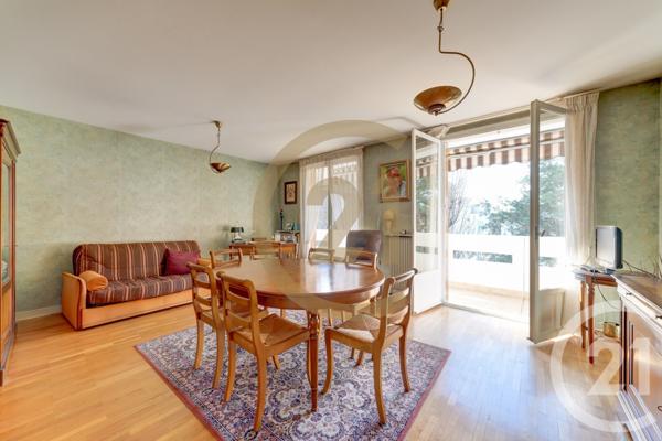 Appartement F4 à vendre  5 pièces - 104 m2 LYON - 69003