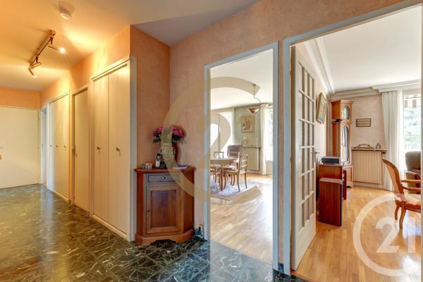 Appartement F4 à vendre  5 pièces - 104 m2 LYON - 69003