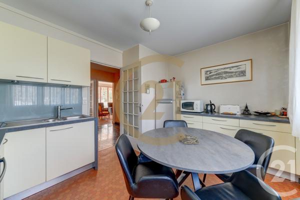 Appartement F4 à vendre  5 pièces - 104 m2 LYON - 69003