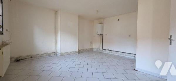 Maison mitoyenne à Vendre à Escautpont (59278) 

Nous vous proposons une maison d'une surface...