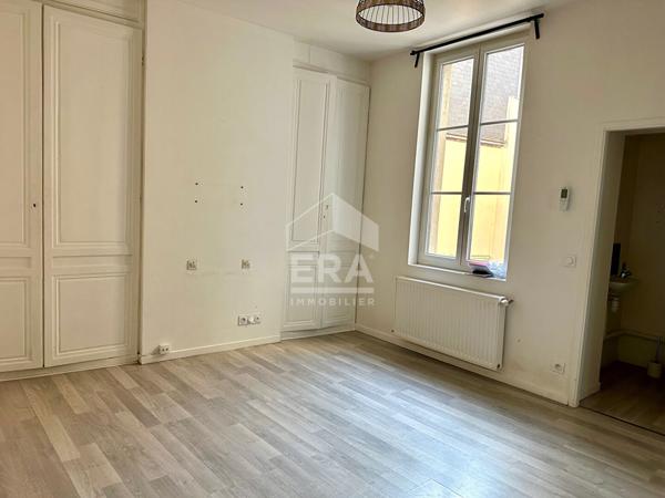 APPARTEMENT T3 DE 48.50 M2. CENTRE