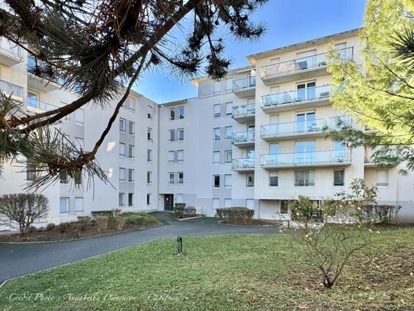 Appartement à vendre 3 pièces (63) CLERMONT-FERRAND – ORADOU / LIMITE CHAMALIÈRES – T2 BIS AVEC TERRASSE + GARAGE + CAVE