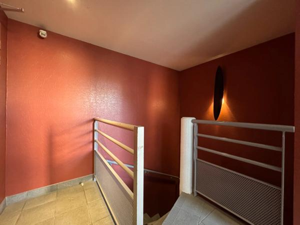 Appartement à vendre 3 pièces (63) CLERMONT-FERRAND – ORADOU / LIMITE CHAMALIÈRES – T2 BIS AVEC TERRASSE + GARAGE + CAVE