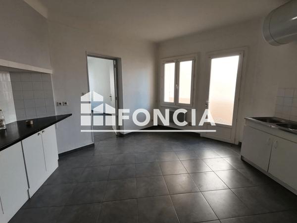 Location Appartement 2 pièces 80.77 m² - 1 RUE COMMANDANT FARRET Beziers 34500