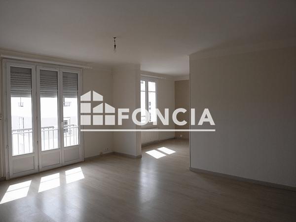 Location Appartement 4 pièces 71 m² - 4 RUE ARNAVIELLE Nimes 30900
