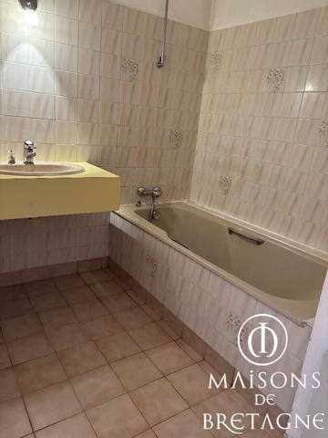 29350 MOELAN SUR MER Appartement à vendre au coeur de bourg de Moelan Sur Mer 6 pièces 109.8 m2