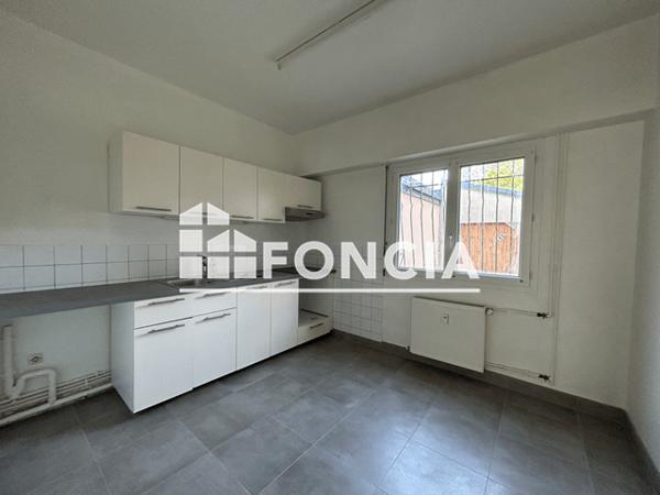Location Studio 35.12 m² - 1 PLACE FOURNET Lisieux 14100