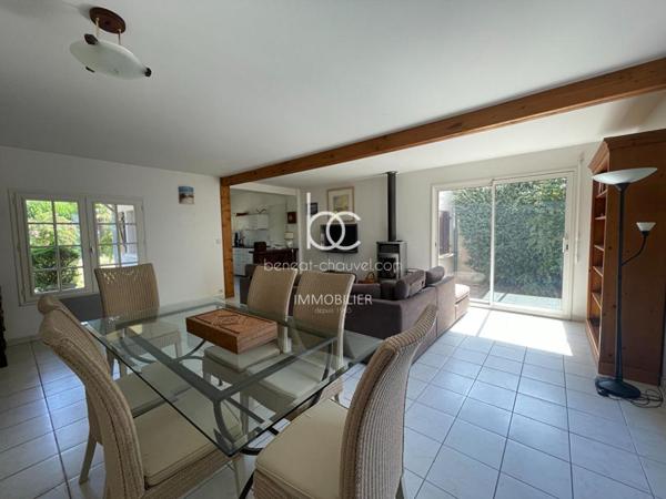 SAINT GILDAS DE RHUYS Maison 7 pièces 140 m²