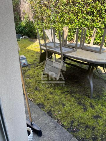 Maison  dans une résidence