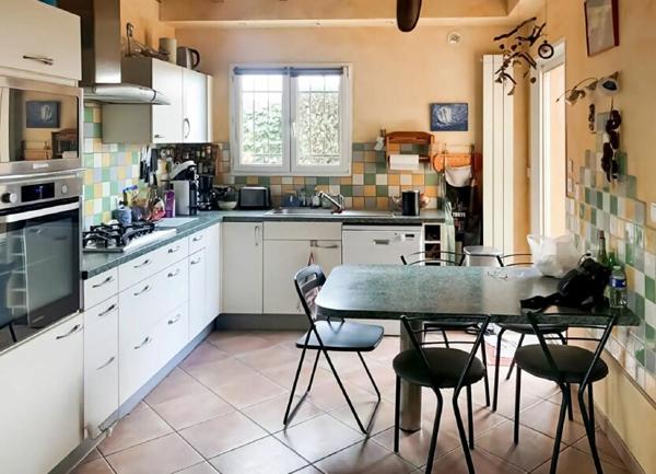 Maison à vendre    6 pièces •  Marseillan